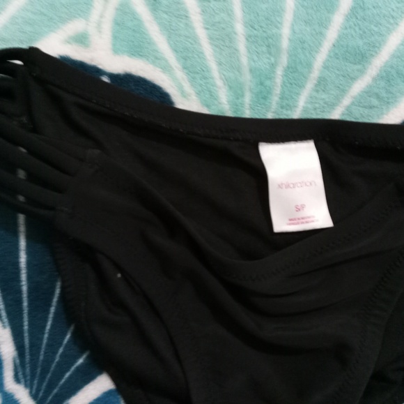 Bikini bottom bundle (xs & s) - Picture 5 of 8